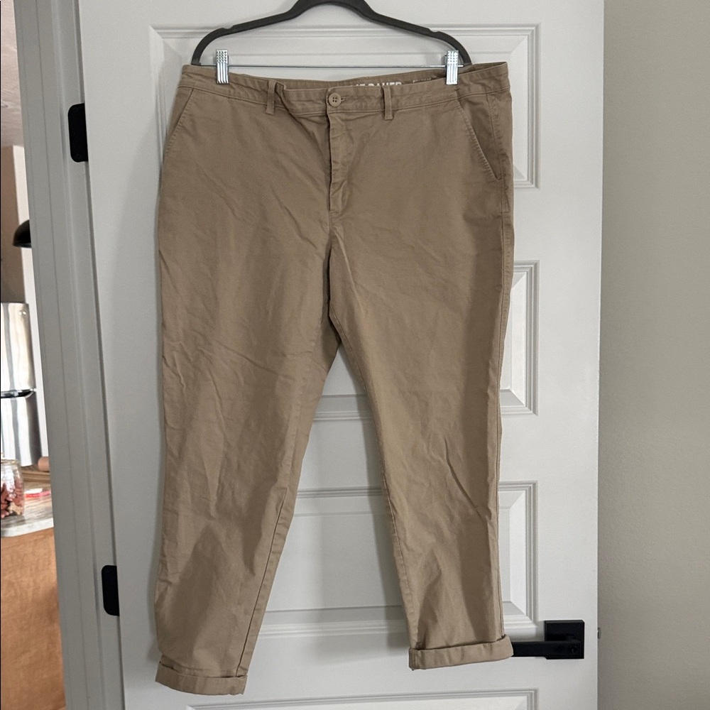 Eddie Bauer Women’s Khaki Chinos Boyfriend cut